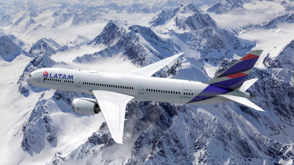 Latam realiza primer vuelo entre Santiago de Chile y Torres del Paine (Puerto Natales)